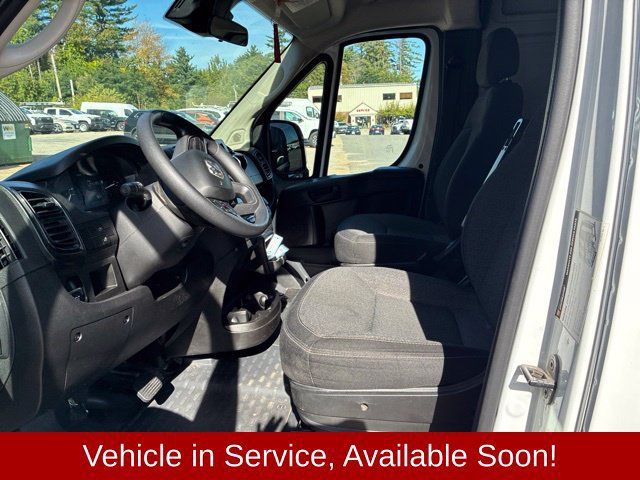 Used 2023 RAM ProMaster 2500 FWD image 10