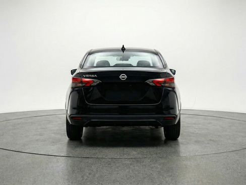 Used 2025 Nissan Versa SV image 6