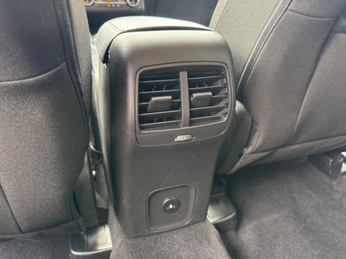 Used 2023 Ford Escape Active image 17