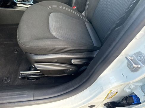 Used 2021 Jeep Renegade Latitude image 21