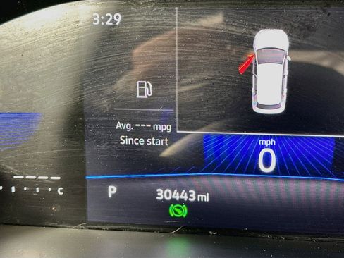 Used 2023 Volkswagen Taos SE FWD image 12