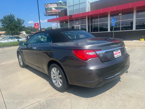 Used 2014 Chrysler 200 Touring FWD image 16