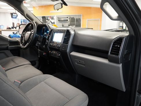 Used 2019 Ford F150 XLT w/ XTR Package image 33