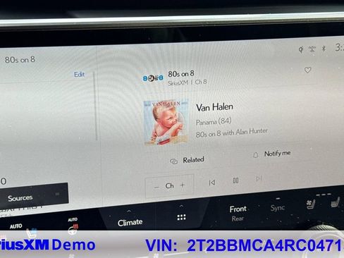 Used 2024 Lexus RX 350 w/ Convenience Package image 28