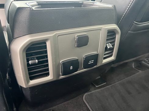 Used 2019 Ford F150 Lariat image 8