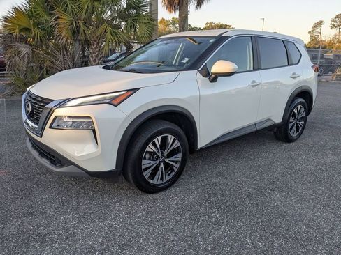 Used 2023 Nissan Rogue SV FWD image 8