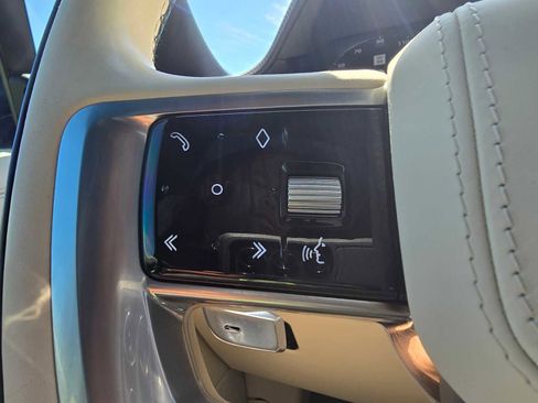 Used 2023 Land Rover Range Rover SE image 33