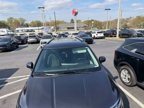 Certified 2023 Kia Carnival SX image 3