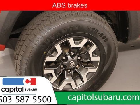 Used 2021 Toyota Tacoma TRD Off-Road w/ TRD Premium Off Road Package AWD/4WD image 9