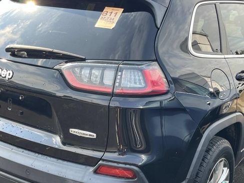 Used 2022 Jeep Cherokee Latitude Lux AWD/4WD image 11