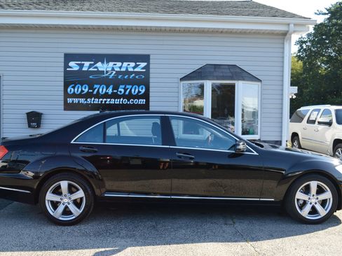 Used 2010 Mercedes-Benz S 550 S 550 4MATIC Sedan 4D image 6