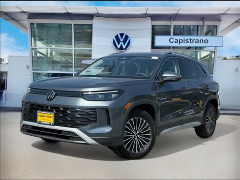 New 2025 Volkswagen Tiguan S image 1