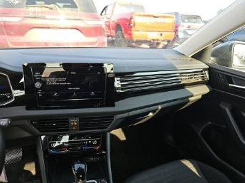 Used 2025 Volkswagen Jetta S FWD image 17