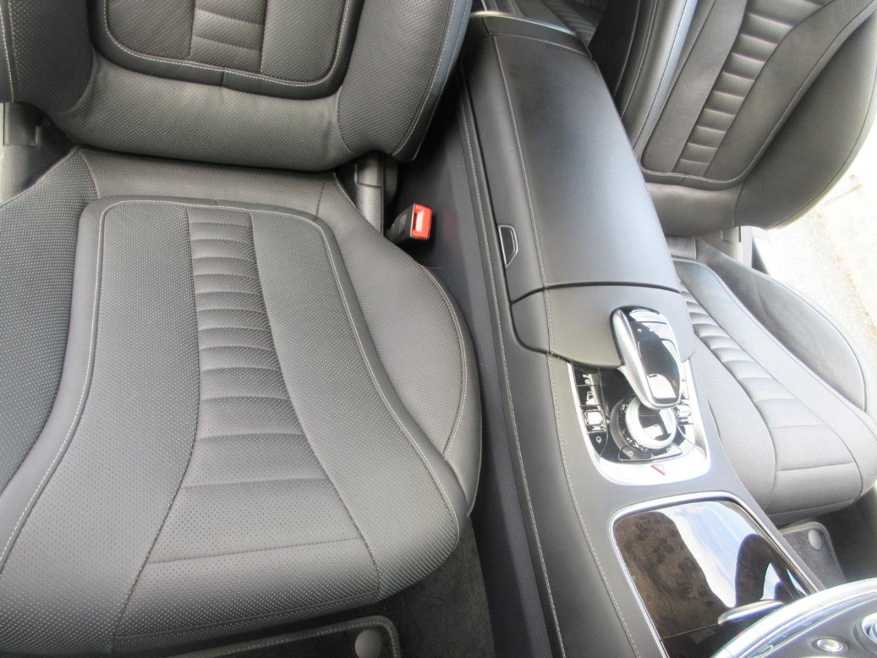 Used 2020 Mercedes-Benz S 560 4MATIC Coupe w/ AMG Line Exterior image 32