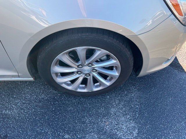 Used 2016 Buick LaCrosse Leather FWD image 13