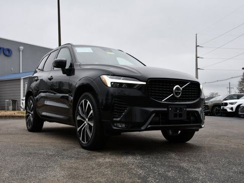 Certified 2025 Volvo XC60 B5 Plus image 31