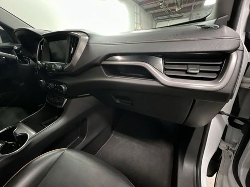 Certified 2022 GMC Terrain AT4 w/ Infotainment Package II AWD/4WD image 30