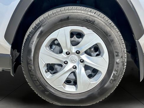 Certified 2025 Toyota RAV4 LE image 24