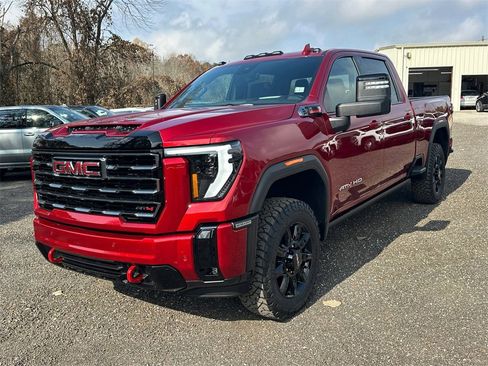 New 2026 GMC Sierra 2500 AT4 image 2