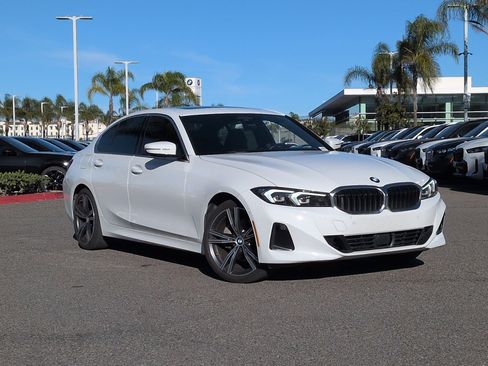 Certified 2024 BMW 330i Sedan w/ Premium Package image 2