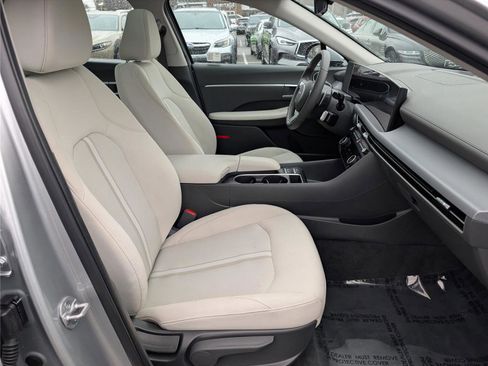 Used 2024 Hyundai Sonata SEL w/ Convenience Package image 10