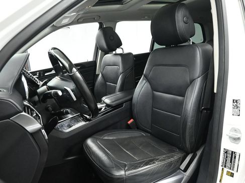 Used 2018 Mercedes-Benz GLS 550 4MATIC w/ Driver Assistance Package image 11