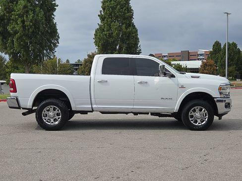 Used 2022 RAM 2500 Laramie AWD/4WD image 6