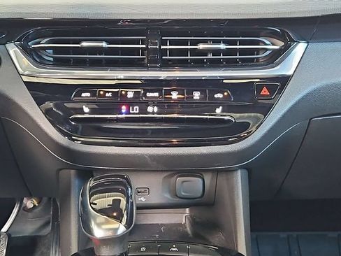 Used 2025 Buick Envista Avenir FWD image 19
