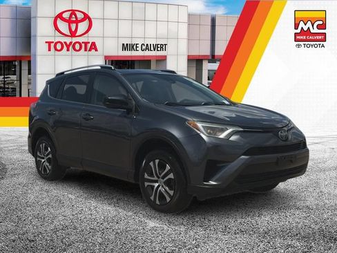 Used 2017 Toyota RAV4 LE w/ All Weather Liner Package FWD image 7