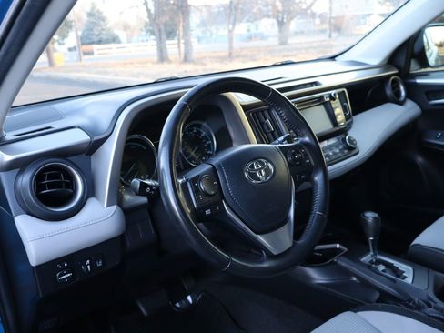 Used 2017 Toyota RAV4 XLE image 15