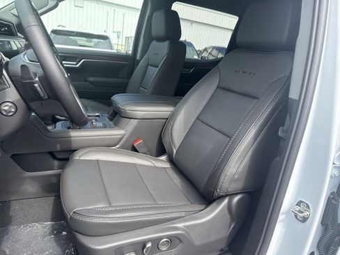 New 2026 GMC Sierra 1500 Denali AWD/4WD image 10