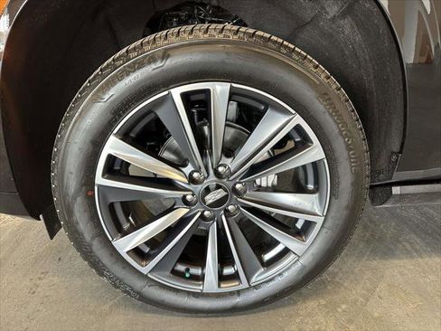 Used 2025 Cadillac Escalade ESV Sport image 10