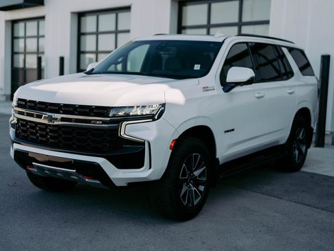 Used 2022 Chevrolet Tahoe Z71 image 3