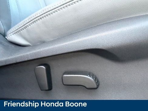 Used 2023 Subaru Legacy Limited image 44