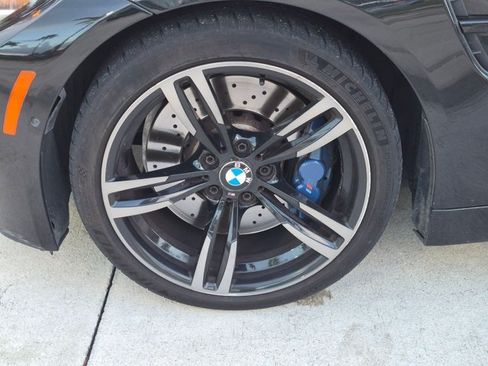 Used 2018 BMW M4 Coupe RWD image 9