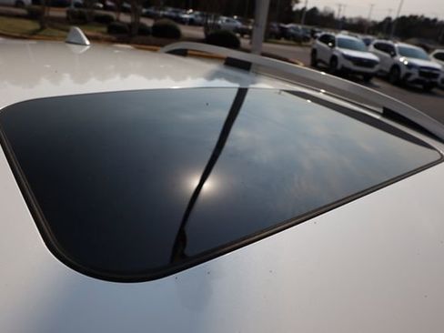 Used 2017 Subaru Impreza 2.0i Limited w/ Moonroof/BSD & Rcta/Eyesight image 9