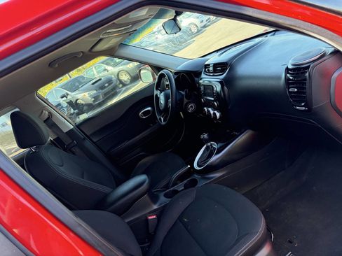Used 2019 Kia Soul image 21