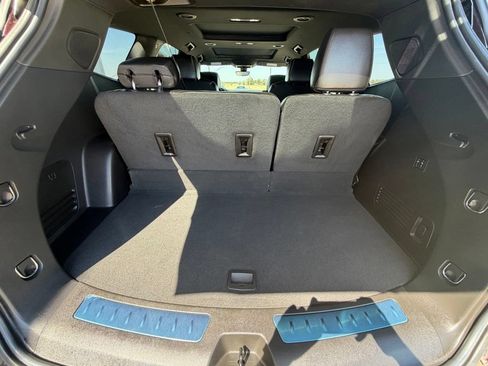Used 2023 Buick Enclave Avenir FWD image 30
