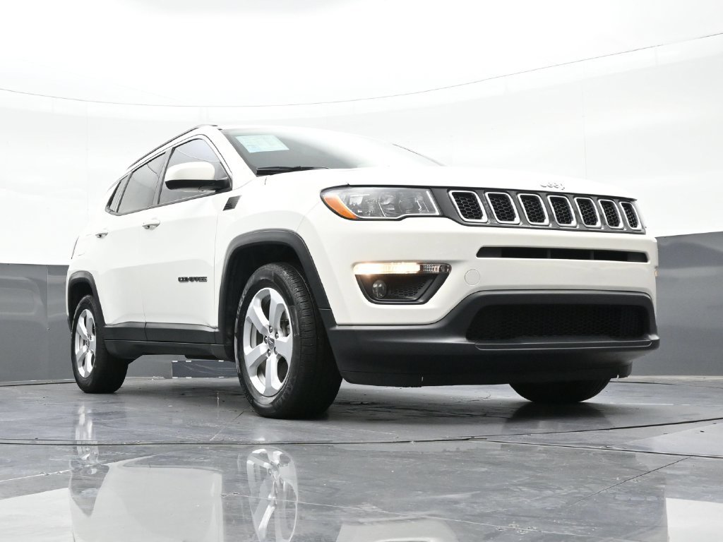 Used 2021 Jeep Compass Latitude w/ Sun and Sound Group FWD image 29