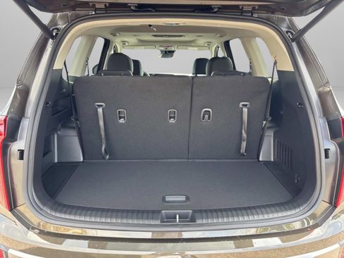 New 2025 Kia Telluride S image 12