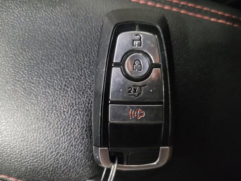 Used 2024 Ford Escape ST-Line image 32