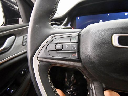 Used 2023 Jeep Grand Cherokee L Limited image 20