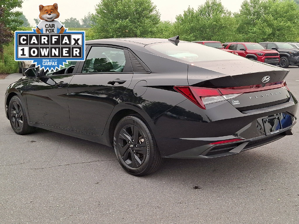 Used 2023 Hyundai Elantra SEL FWD image 7