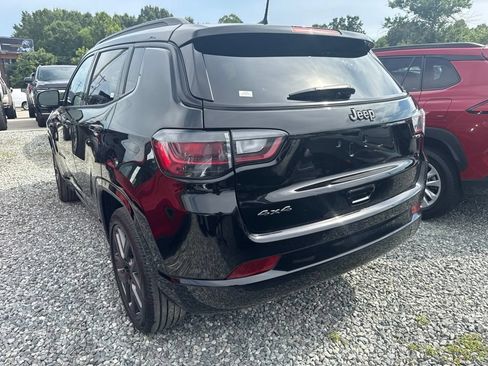 Used 2025 Jeep Compass Limited w/ High Altitude Package AWD/4WD image 5