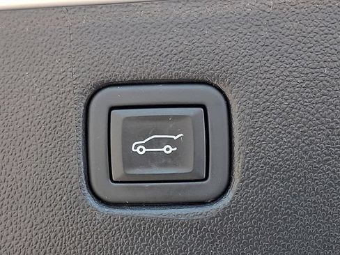 Used 2024 Chevrolet Blazer RS w/ Enhanced Convenience Package FWD image 29