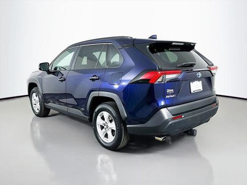 Certified 2021 Toyota RAV4 XLE w/ Convenience Package image 5