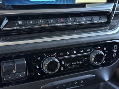 Used 2024 Chevrolet Silverado 2500 LTZ w/ LTZ Premium Texas Edition image 17