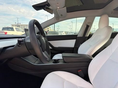 Used 2020 Tesla Model 3 Long Range AWD/4WD image 22