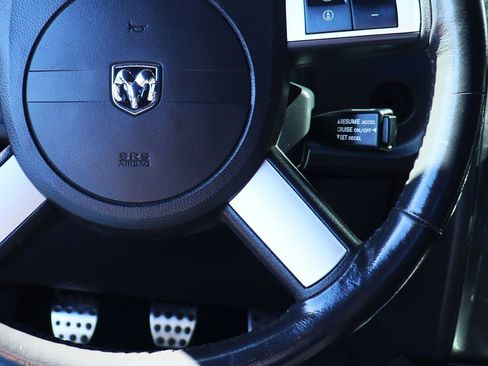 Used 2009 Dodge Challenger SRT8 image 42