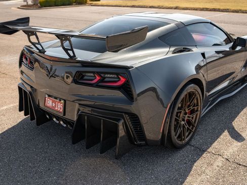 Used 2017 Chevrolet Corvette Z06 image 16